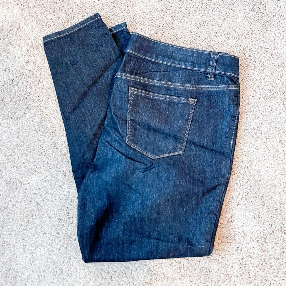 ⚡️A.N.A. Dark wash jeggings! In EUC!